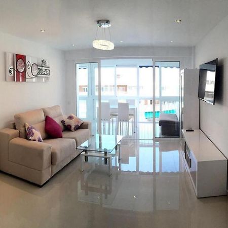 בנידורם Levante Beachfront Luxury Apartment מראה חיצוני תמונה