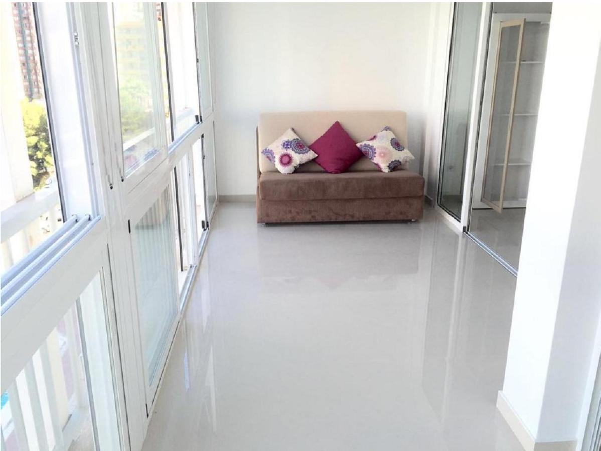 בנידורם Levante Beachfront Luxury Apartment מראה חיצוני תמונה